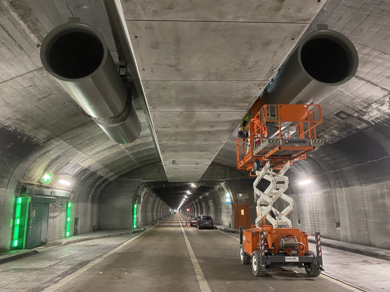 20210727_Giessbach_Ausstellbucht-Mitte_Montage_Strahlenventilatoren_6