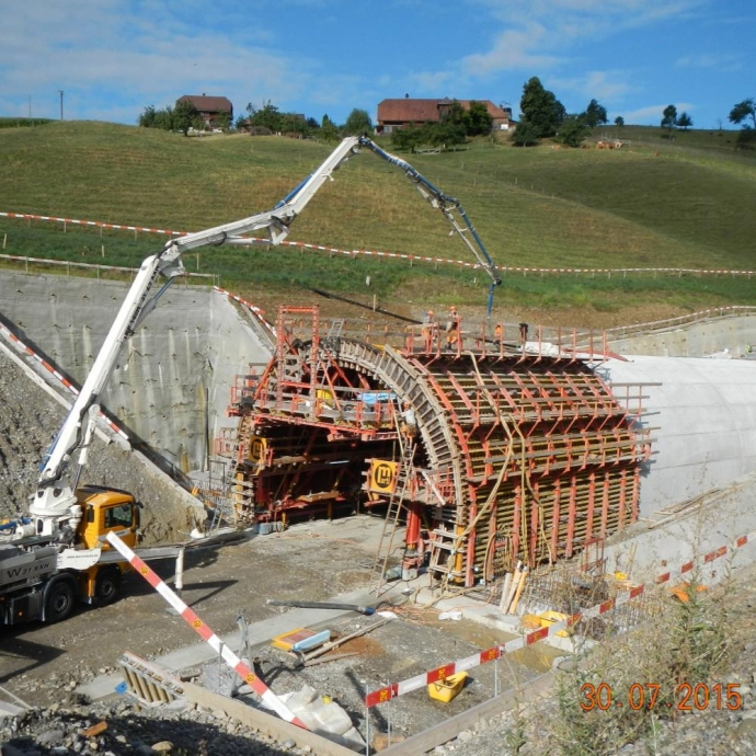 Kantonsstrasse Nr. 10 Bern - Langnau
Umfahrung Worb, Spange Süd