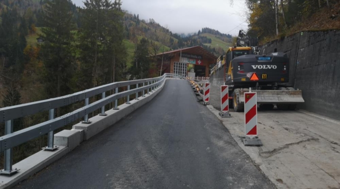 Ersatz Lehnenbrücke Husweidli II Adelbodenstrasse - Bild 3